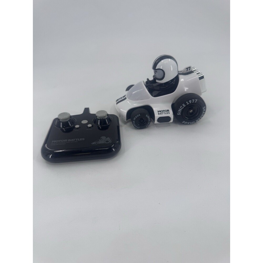 Sharper Image RC Motor Battles White Racer Only LED Lights Wireless Remote